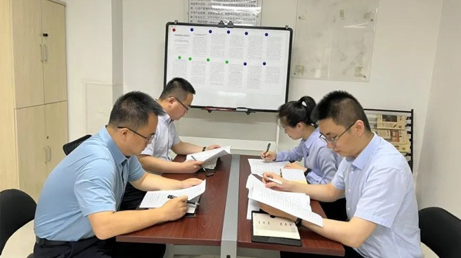 扶貧基金黨支部、第八黨支部、第四黨支部開展主題活動(dòng)