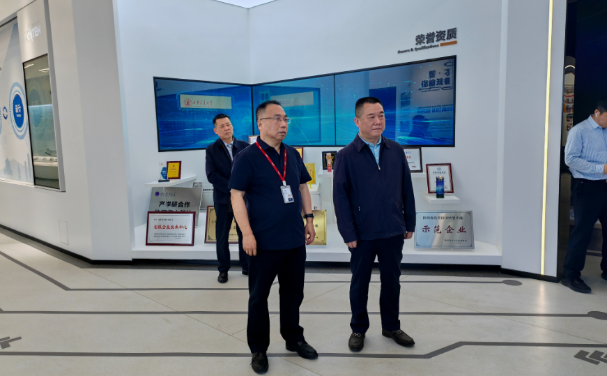 公司赴重點被投企業(yè)龍騰半導(dǎo)體走訪調(diào)研